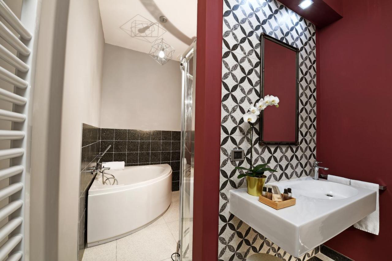 Panoramic Villa Garassino - Country Rooms And Fine Restaurant Treiso Εξωτερικό φωτογραφία