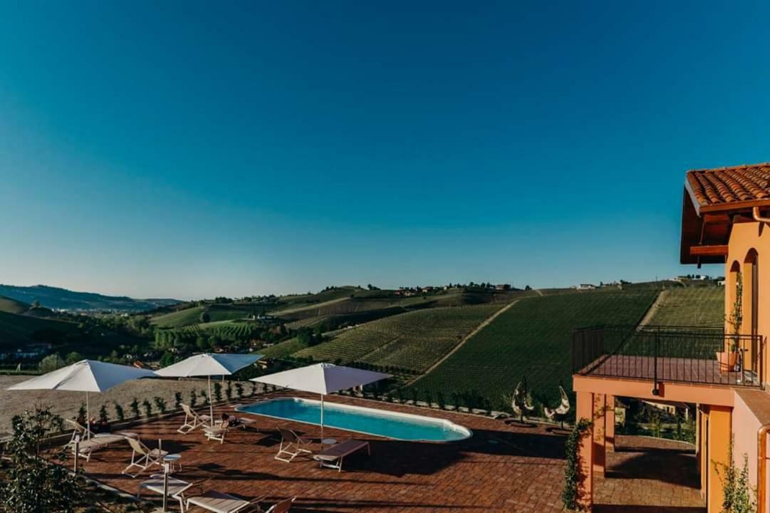 Panoramic Villa Garassino - Country Rooms And Fine Restaurant Treiso Εξωτερικό φωτογραφία